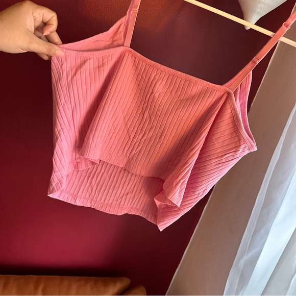 Crop top - Picture 2 of 3